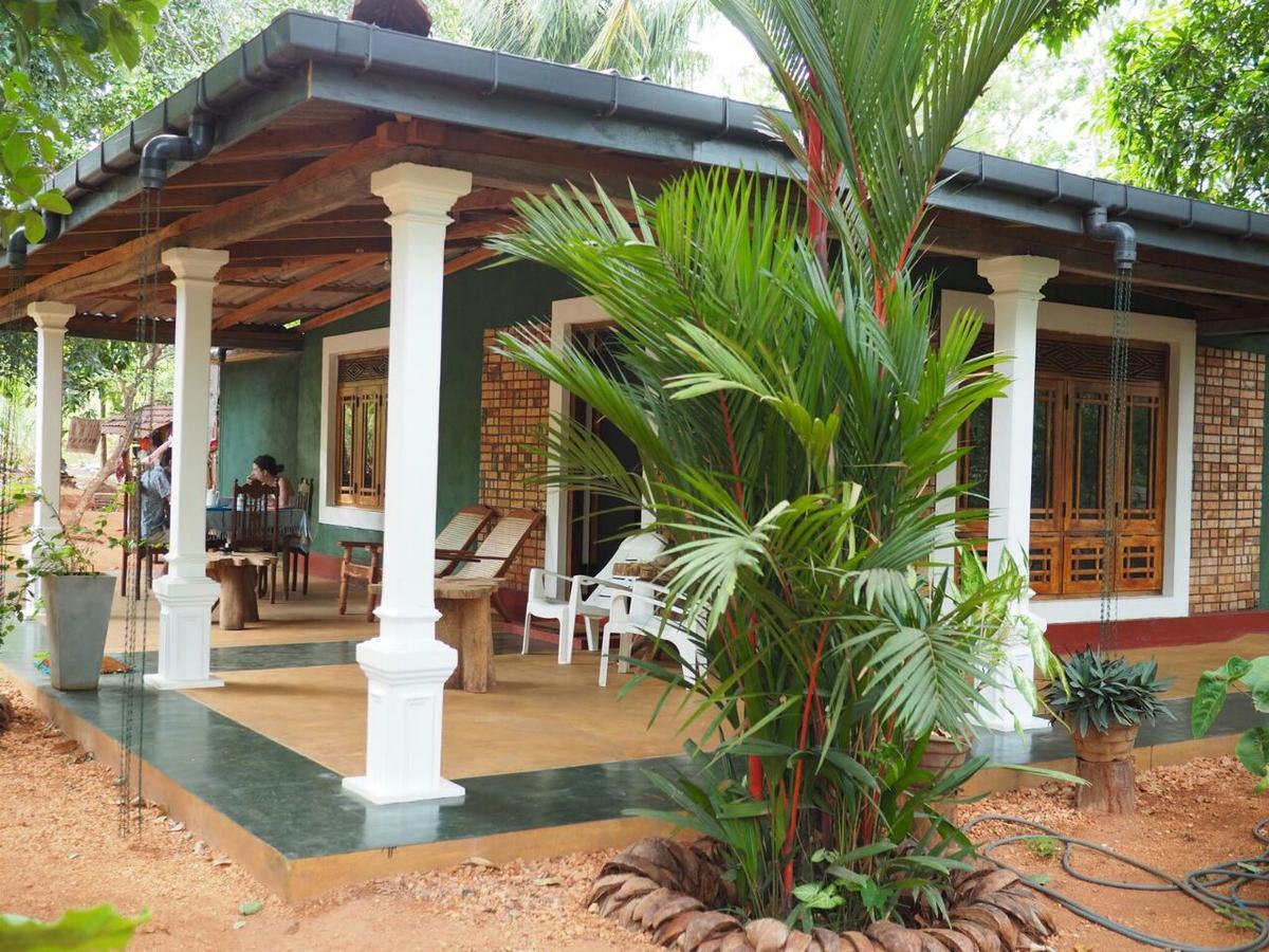 Thilina Homestay Sigirija Zewnętrze zdjęcie
